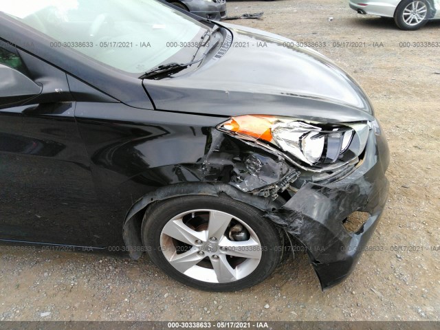 Photo 5 VIN: 5NPDH4AE2DH185222 - HYUNDAI ELANTRA 