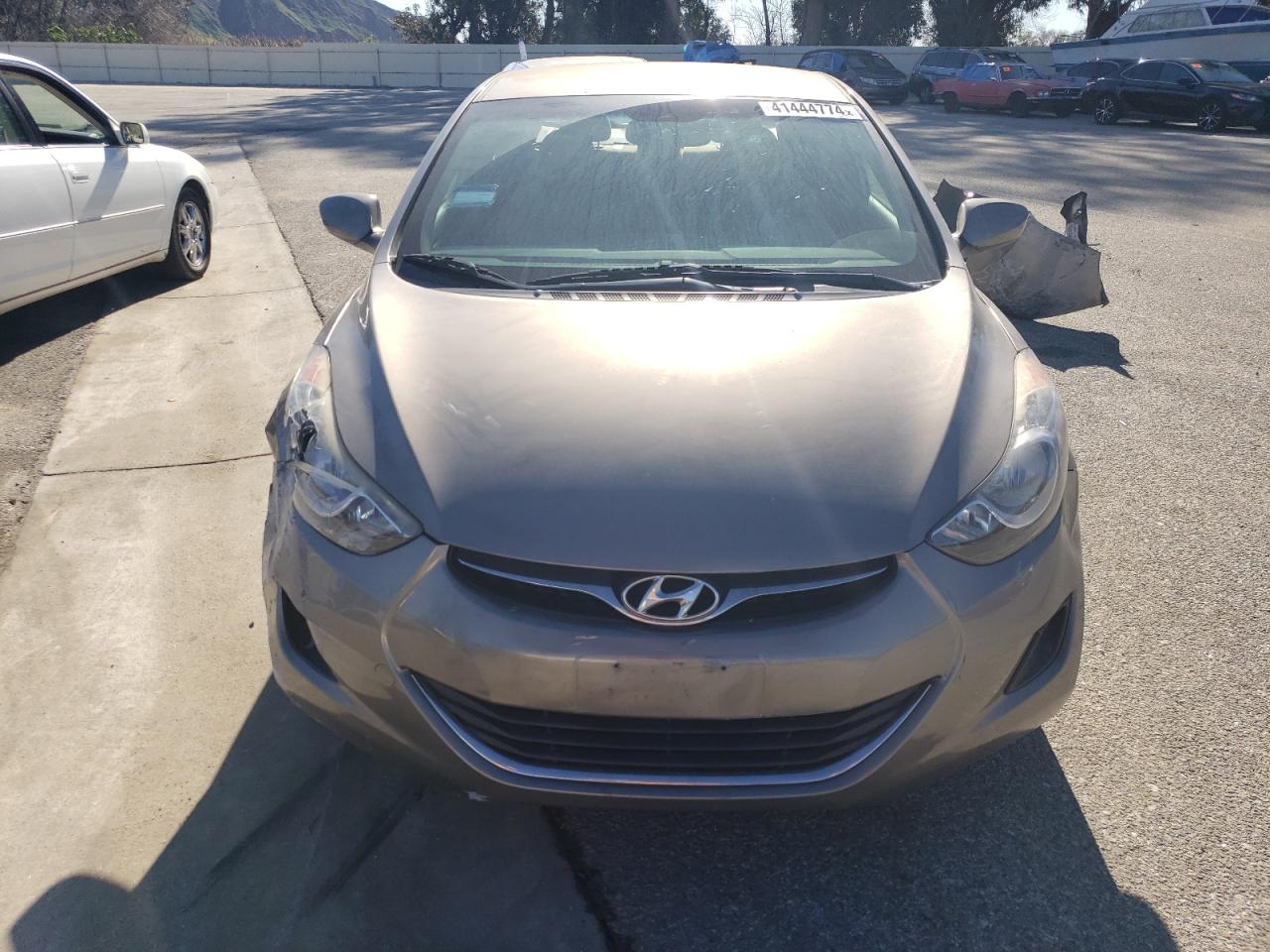 Photo 4 VIN: 5NPDH4AE2DH186256 - HYUNDAI ELANTRA 