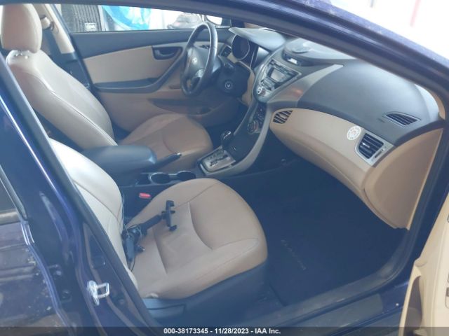 Photo 4 VIN: 5NPDH4AE2DH203914 - HYUNDAI ELANTRA 