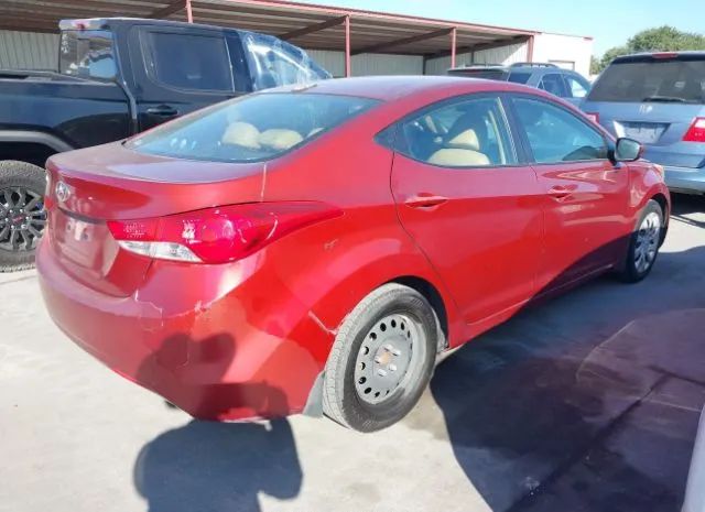 Photo 3 VIN: 5NPDH4AE2DH204643 - HYUNDAI ELANTRA 