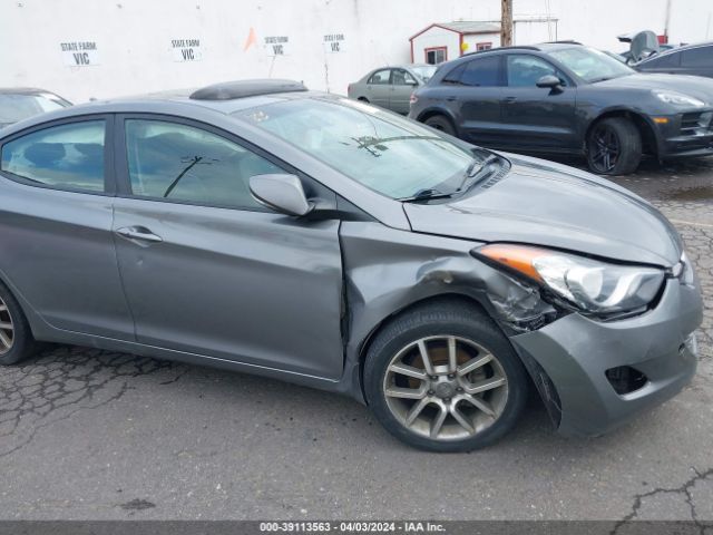 Photo 5 VIN: 5NPDH4AE2DH205713 - HYUNDAI ELANTRA 