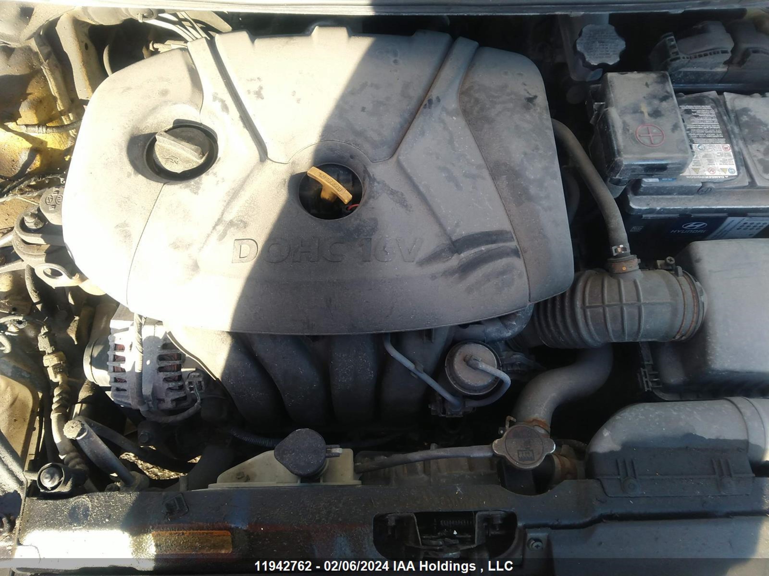 Photo 9 VIN: 5NPDH4AE2DH208983 - HYUNDAI ELANTRA 