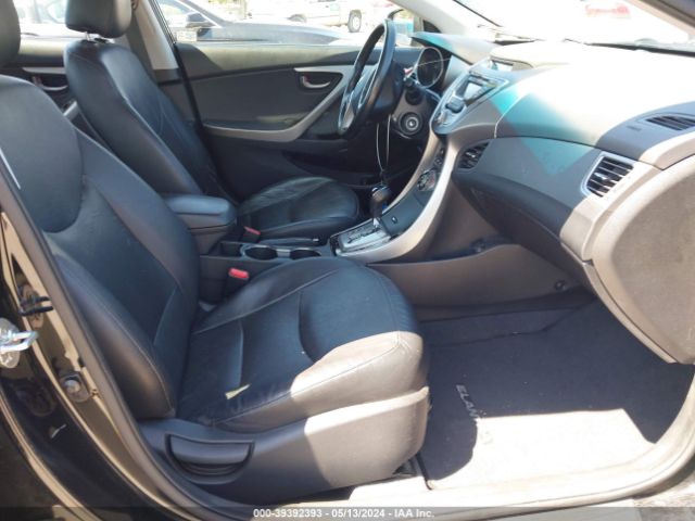 Photo 4 VIN: 5NPDH4AE2DH211527 - HYUNDAI ELANTRA 