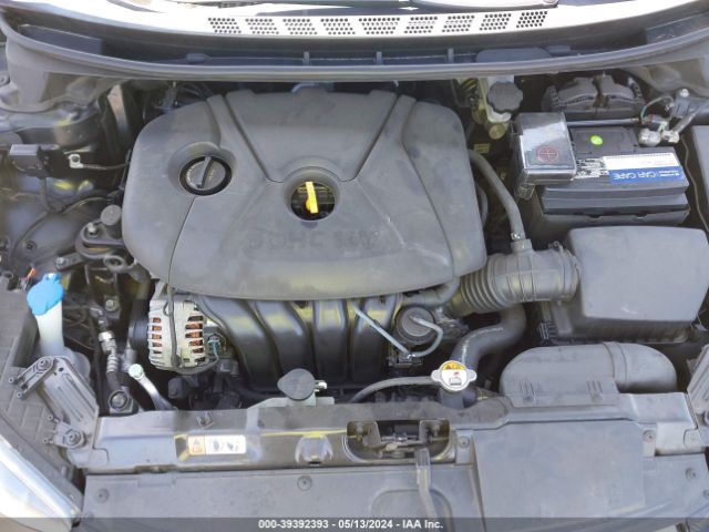 Photo 9 VIN: 5NPDH4AE2DH211527 - HYUNDAI ELANTRA 