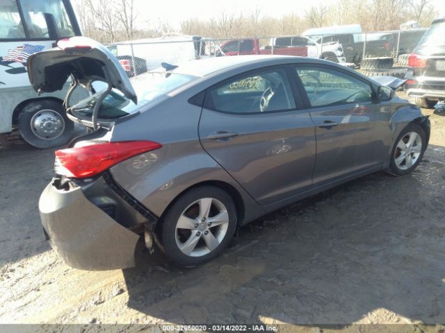 Photo 3 VIN: 5NPDH4AE2DH227646 - HYUNDAI ELANTRA 