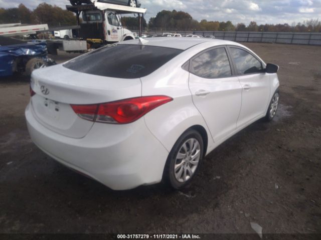 Photo 3 VIN: 5NPDH4AE2DH228277 - HYUNDAI ELANTRA 