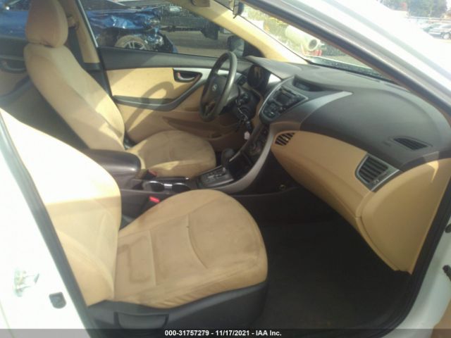 Photo 4 VIN: 5NPDH4AE2DH228277 - HYUNDAI ELANTRA 