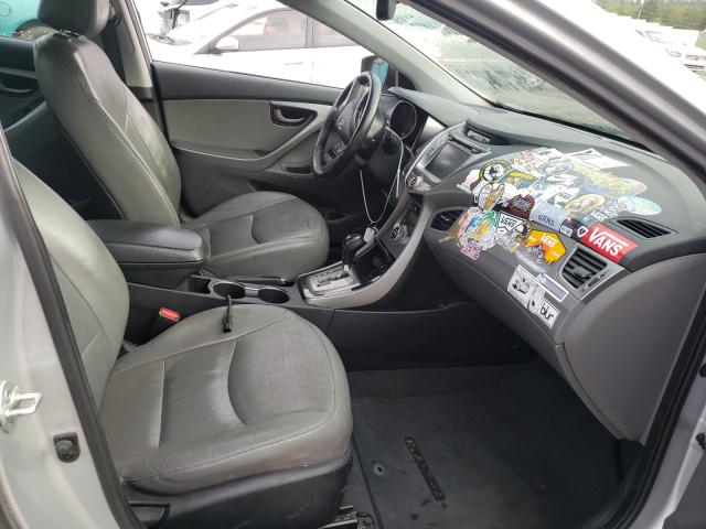 Photo 4 VIN: 5NPDH4AE2DH229090 - HYUNDAI ELANTRA 