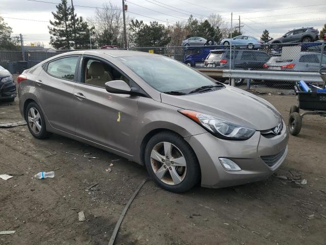 Photo 3 VIN: 5NPDH4AE2DH237982 - HYUNDAI ELANTRA 