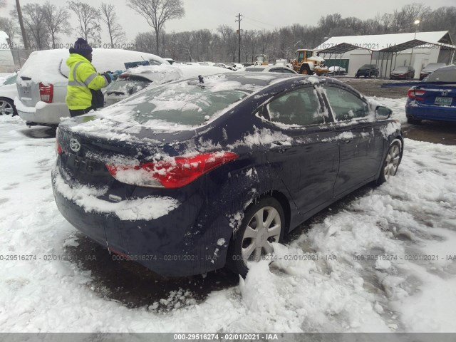 Photo 3 VIN: 5NPDH4AE2DH239313 - HYUNDAI ELANTRA 