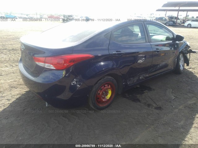 Photo 3 VIN: 5NPDH4AE2DH240638 - HYUNDAI ELANTRA 