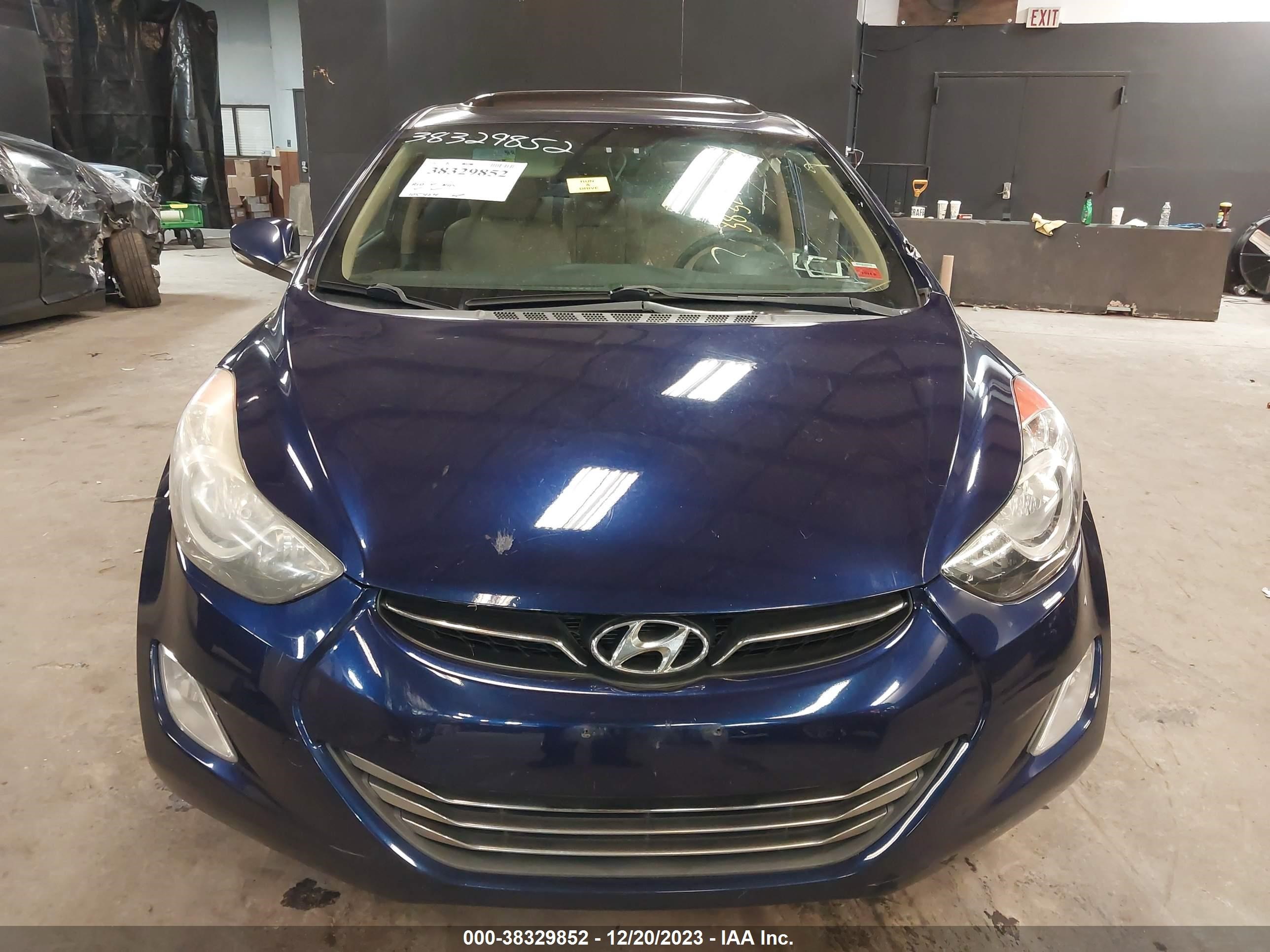 Photo 11 VIN: 5NPDH4AE2DH251106 - HYUNDAI ELANTRA 