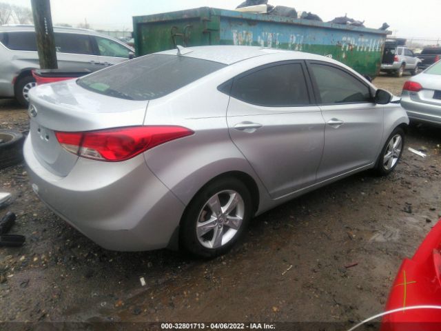 Photo 3 VIN: 5NPDH4AE2DH253213 - HYUNDAI ELANTRA 