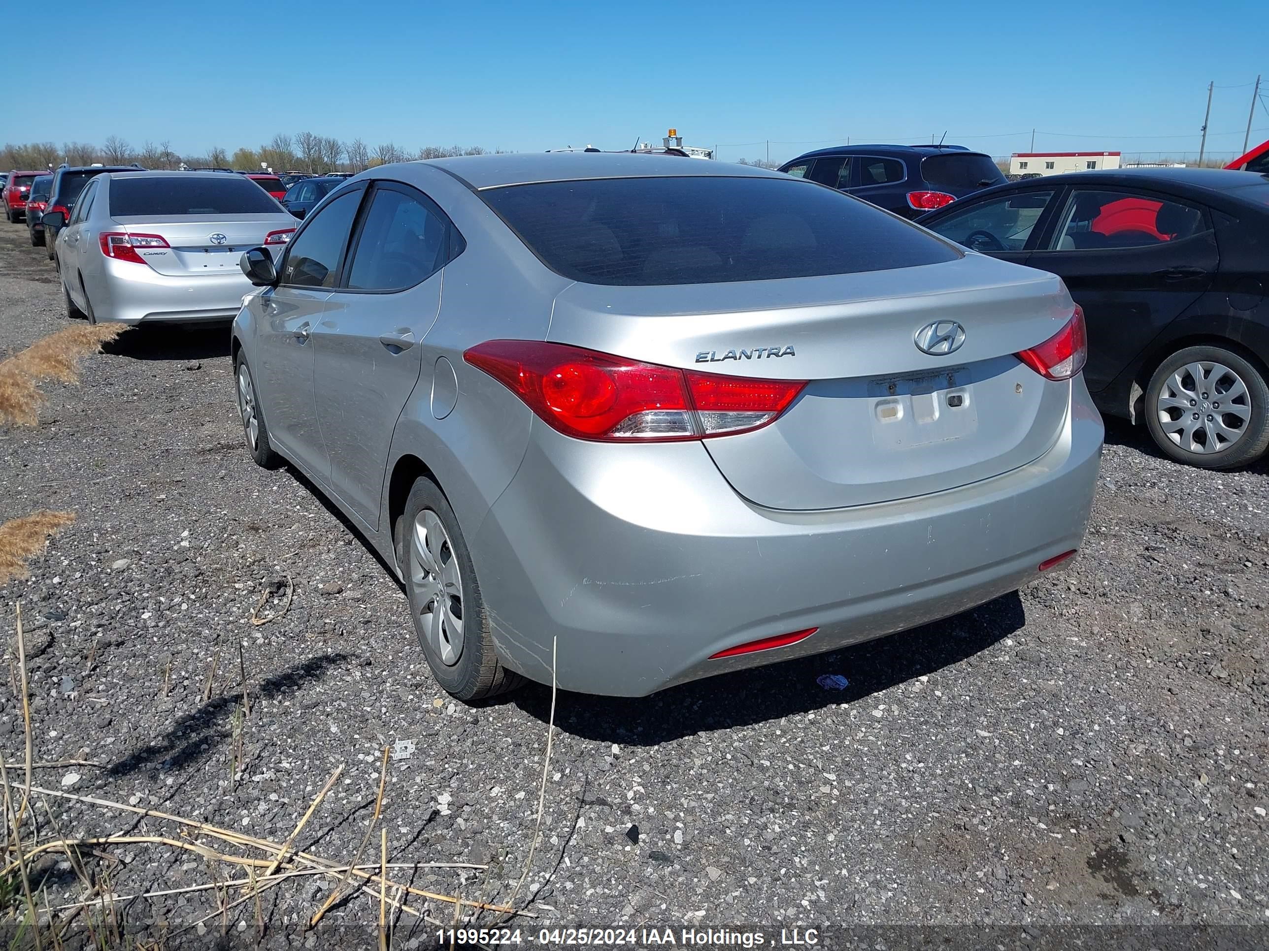 Photo 2 VIN: 5NPDH4AE2DH298135 - HYUNDAI ELANTRA 