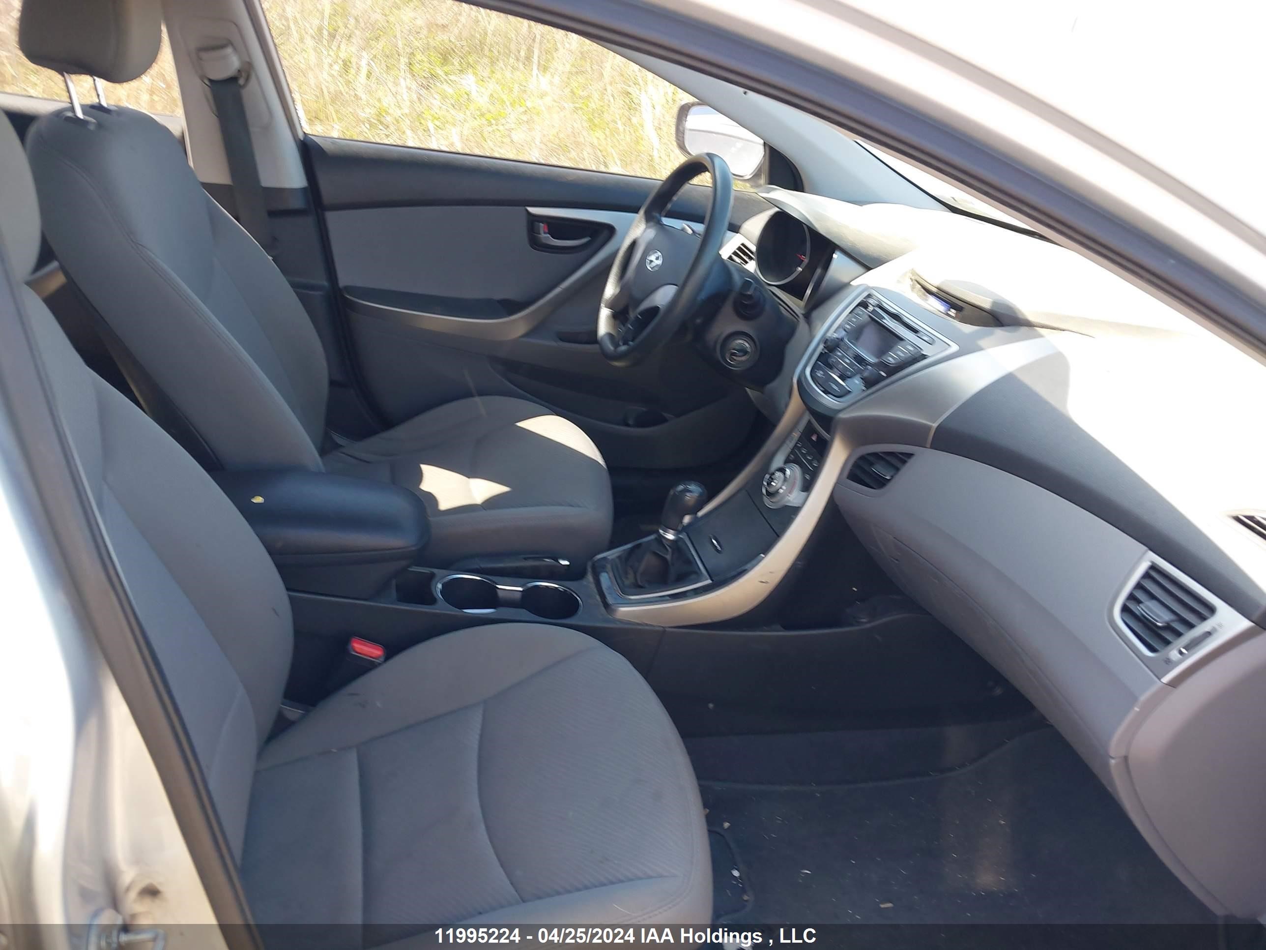 Photo 4 VIN: 5NPDH4AE2DH298135 - HYUNDAI ELANTRA 