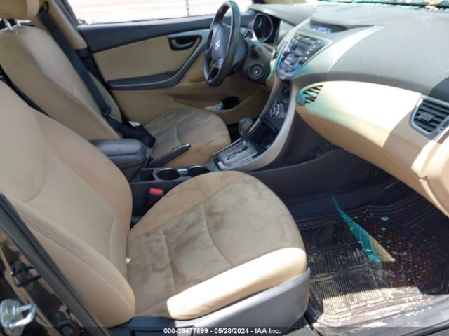 Photo 4 VIN: 5NPDH4AE2DH300028 - HYUNDAI ELANTRA 