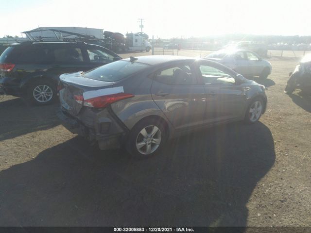 Photo 3 VIN: 5NPDH4AE2DH300529 - HYUNDAI ELANTRA 