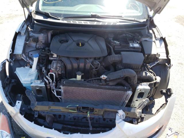 Photo 6 VIN: 5NPDH4AE2DH309327 - HYUNDAI ELANTRA GL 