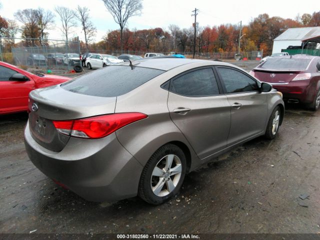 Photo 3 VIN: 5NPDH4AE2DH313099 - HYUNDAI ELANTRA 