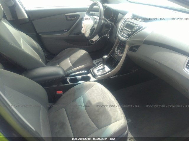 Photo 4 VIN: 5NPDH4AE2DH318030 - HYUNDAI ELANTRA 