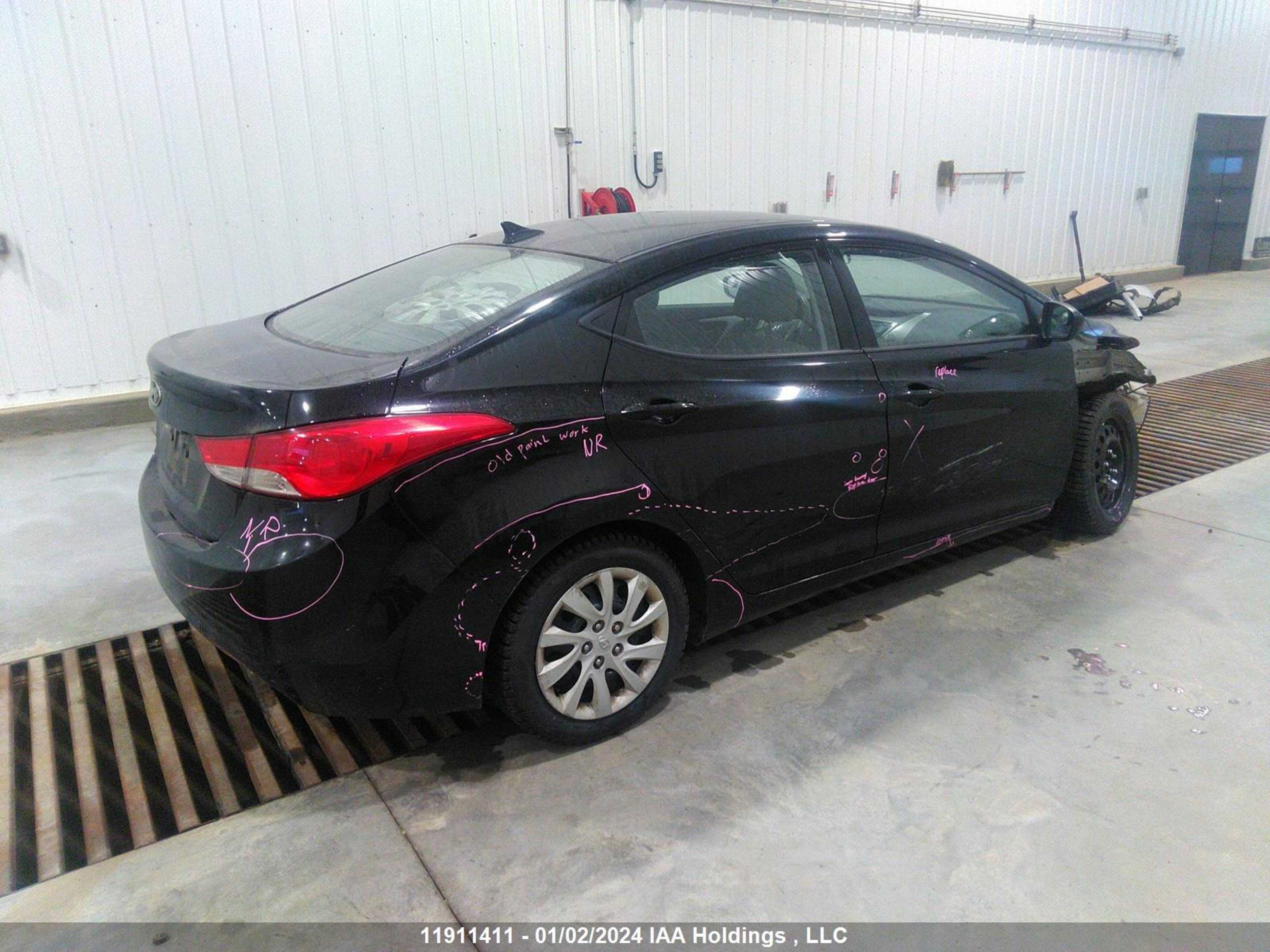 Photo 3 VIN: 5NPDH4AE2DH324801 - HYUNDAI ELANTRA 