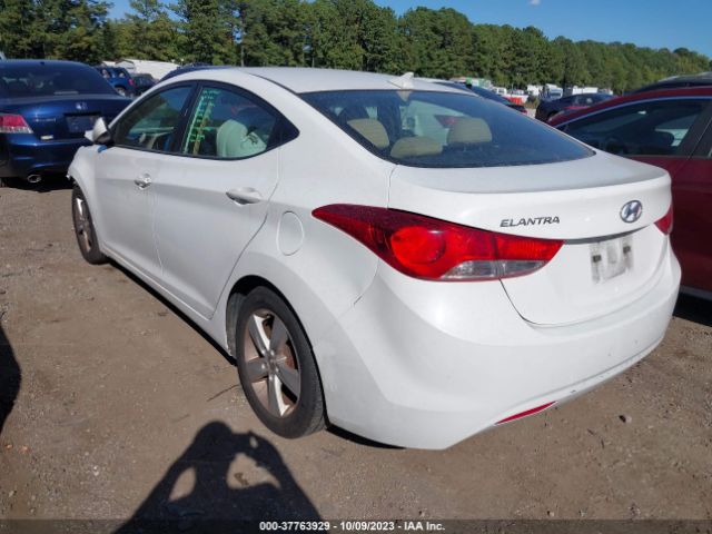 Photo 2 VIN: 5NPDH4AE2DH329335 - HYUNDAI ELANTRA 