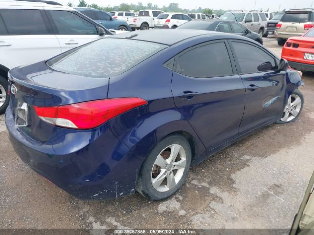 Photo 3 VIN: 5NPDH4AE2DH331425 - HYUNDAI ELANTRA 