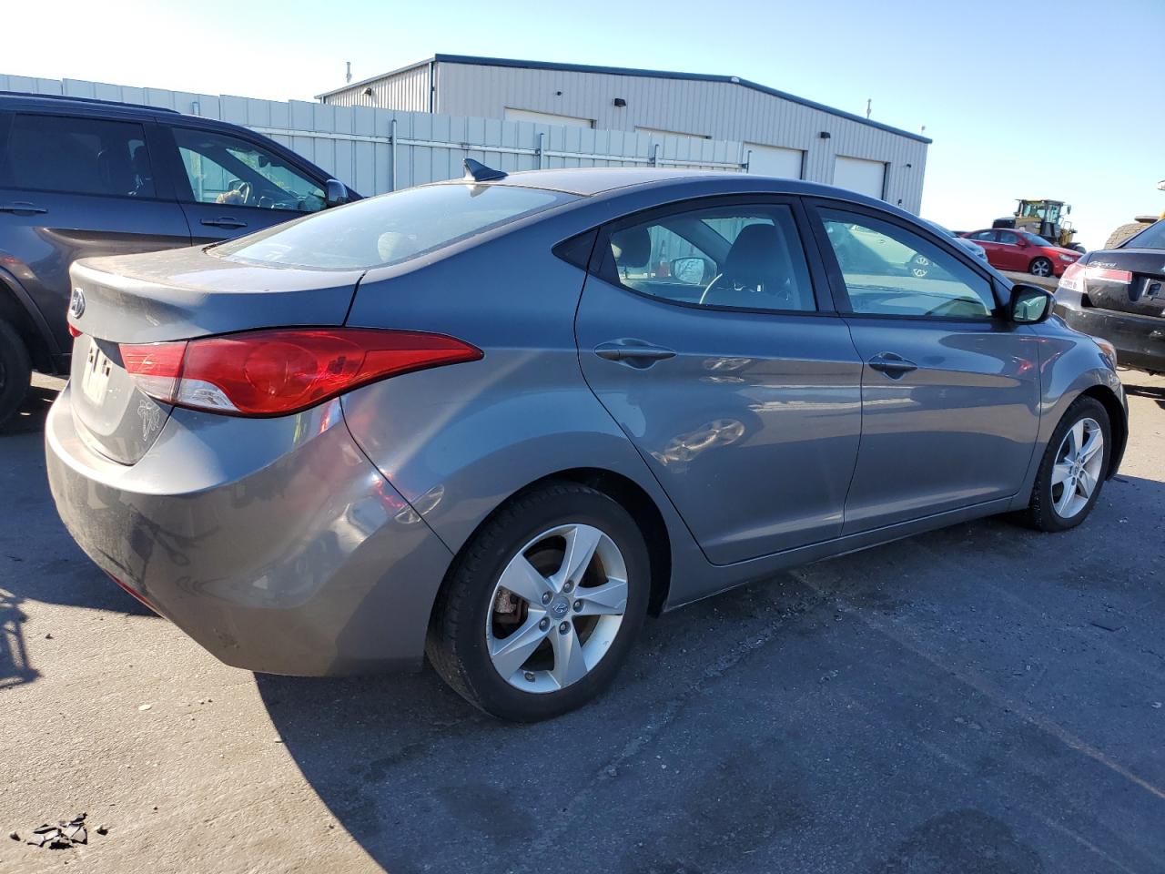 Photo 2 VIN: 5NPDH4AE2DH332378 - HYUNDAI ELANTRA 