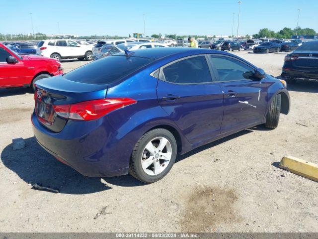 Photo 3 VIN: 5NPDH4AE2DH333692 - HYUNDAI ELANTRA 