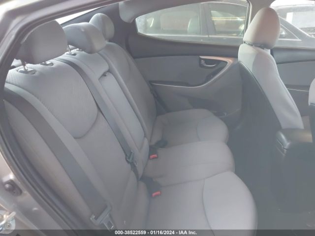 Photo 7 VIN: 5NPDH4AE2DH335197 - HYUNDAI ELANTRA 