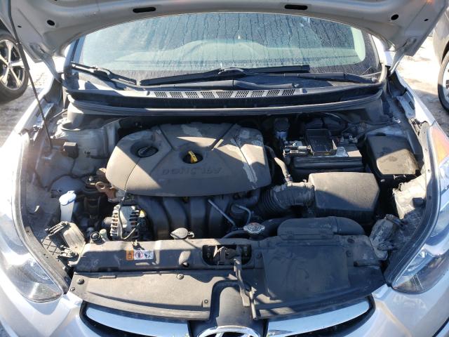 Photo 6 VIN: 5NPDH4AE2DH339153 - HYUNDAI ELANTRA GL 