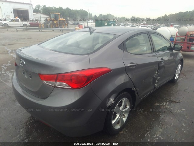 Photo 3 VIN: 5NPDH4AE2DH353148 - HYUNDAI ELANTRA 