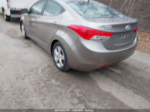 Photo 2 VIN: 5NPDH4AE2DH356325 - HYUNDAI ELANTRA 