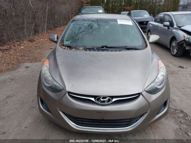 Photo 5 VIN: 5NPDH4AE2DH356325 - HYUNDAI ELANTRA 