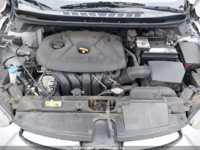 Photo 9 VIN: 5NPDH4AE2DH373125 - HYUNDAI ELANTRA 