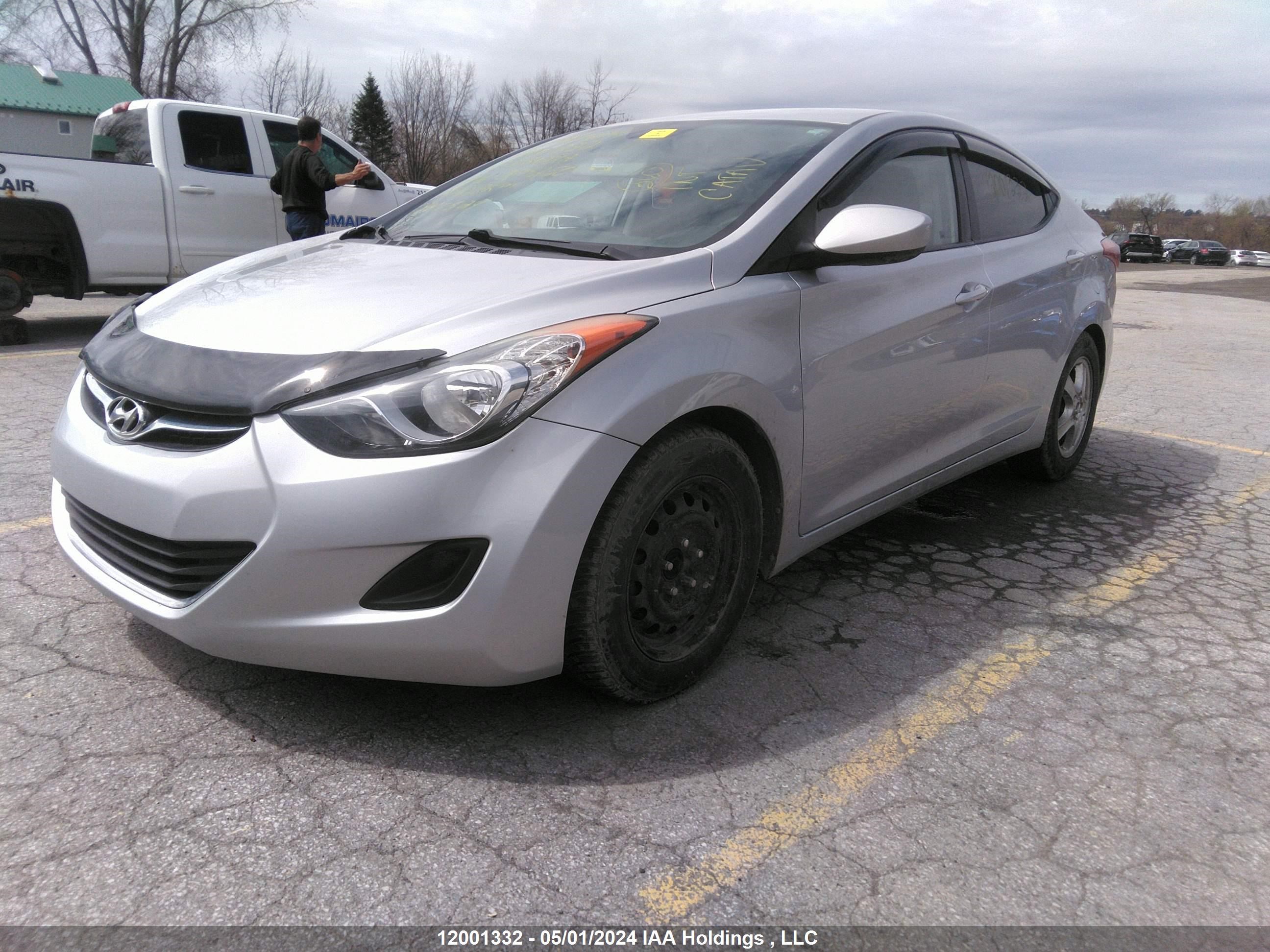 Photo 1 VIN: 5NPDH4AE2DH379250 - HYUNDAI ELANTRA 