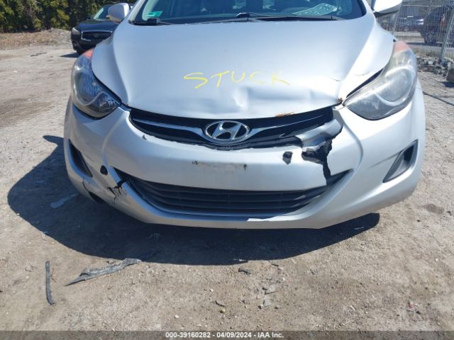 Photo 5 VIN: 5NPDH4AE2DH383086 - HYUNDAI ELANTRA 