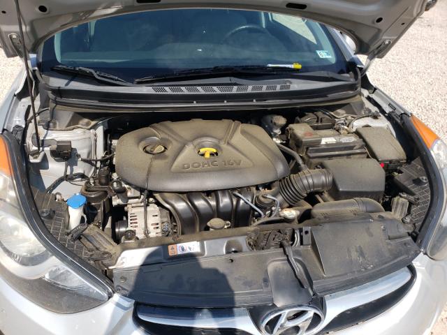 Photo 6 VIN: 5NPDH4AE2DH383301 - HYUNDAI ELANTRA GL 