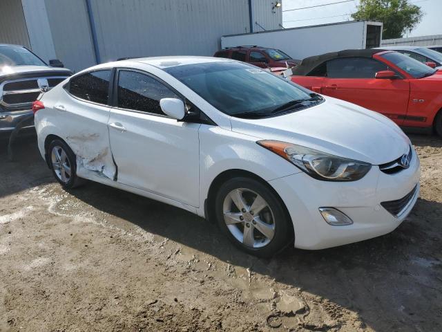 Photo 3 VIN: 5NPDH4AE2DH387400 - HYUNDAI ELANTRA 