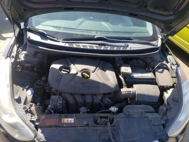 Photo 6 VIN: 5NPDH4AE2DH387459 - HYUNDAI ELANTRA GL 