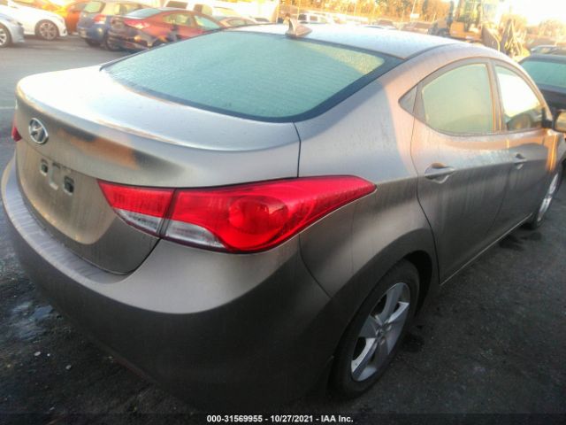 Photo 3 VIN: 5NPDH4AE2DH389339 - HYUNDAI ELANTRA 