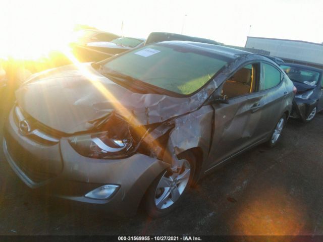 Photo 5 VIN: 5NPDH4AE2DH389339 - HYUNDAI ELANTRA 