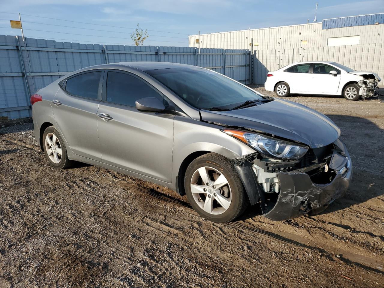 Photo 3 VIN: 5NPDH4AE2DH393990 - HYUNDAI ELANTRA 