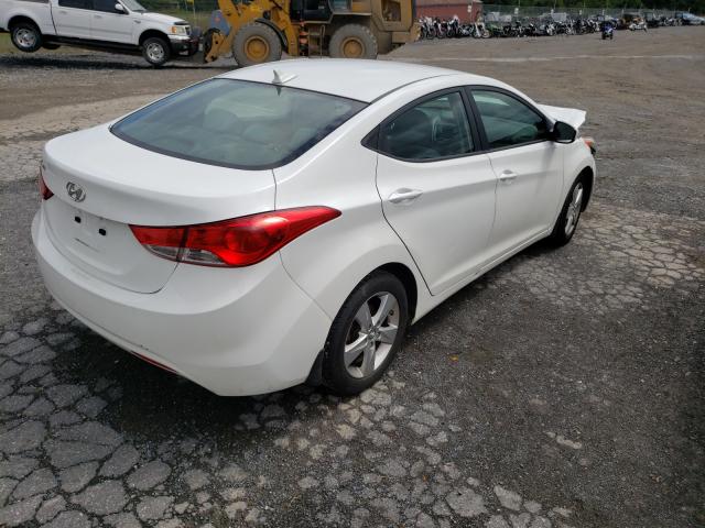 Photo 3 VIN: 5NPDH4AE2DH404793 - HYUNDAI ELANTRA GL 