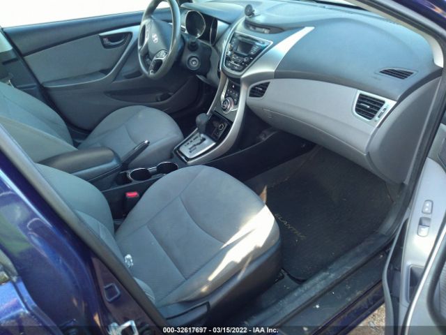 Photo 4 VIN: 5NPDH4AE2DH408231 - HYUNDAI ELANTRA 