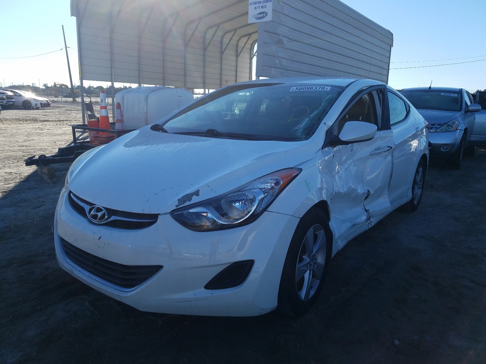 Photo 1 VIN: 5NPDH4AE2DH408455 - HYUNDAI ELANTRA GL 