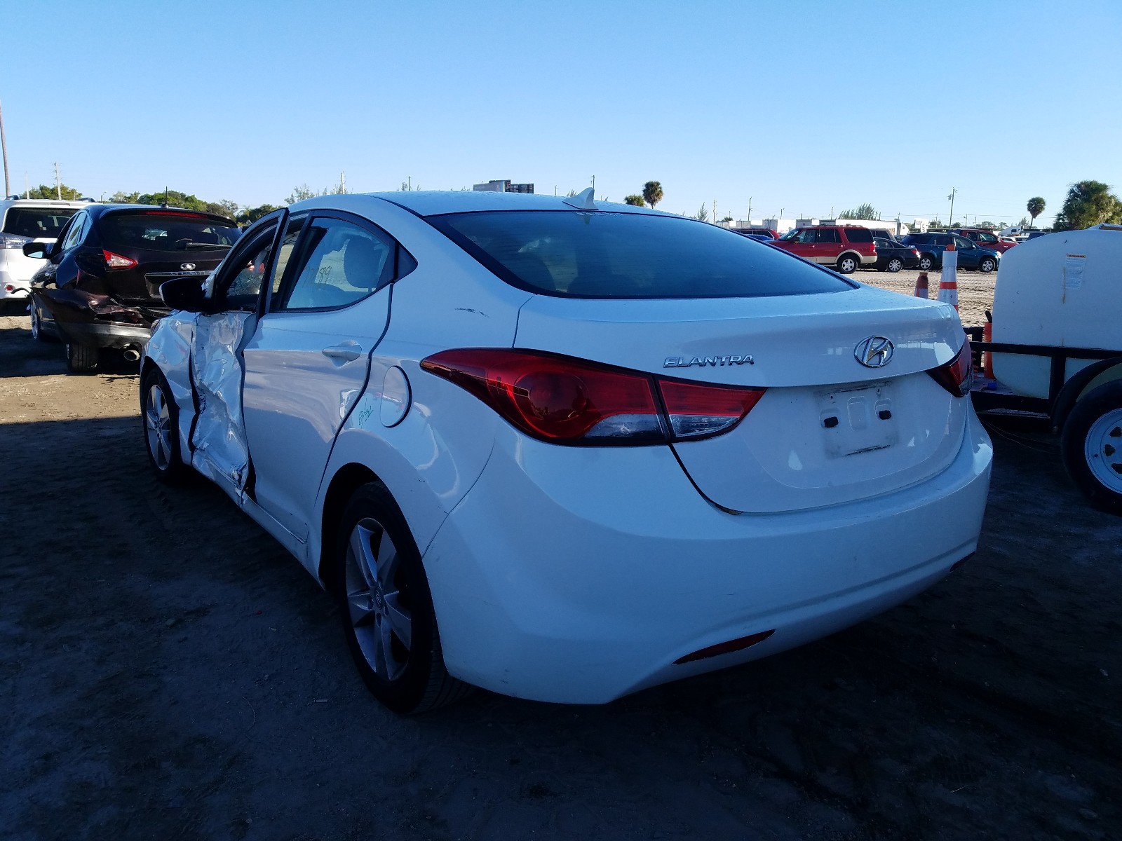 Photo 2 VIN: 5NPDH4AE2DH408455 - HYUNDAI ELANTRA GL 