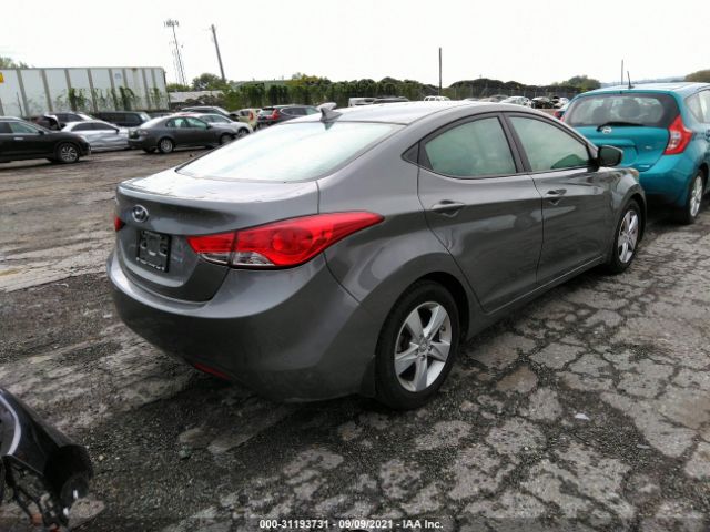 Photo 3 VIN: 5NPDH4AE2DH419231 - HYUNDAI ELANTRA 