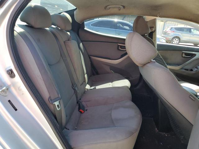 Photo 9 VIN: 5NPDH4AE2DH433940 - HYUNDAI ELANTRA 