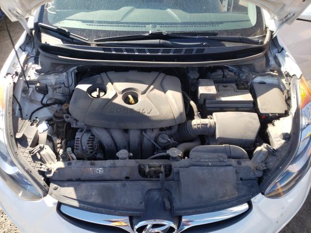 Photo 6 VIN: 5NPDH4AE2DH440354 - HYUNDAI ELANTRA GL 